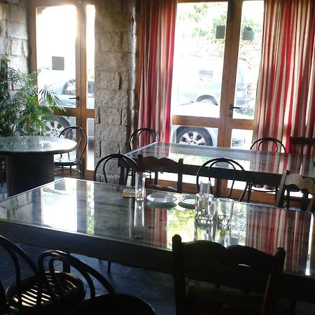 Hostal "Los Chanos El Ruso" Galende ภายนอก รูปภาพ