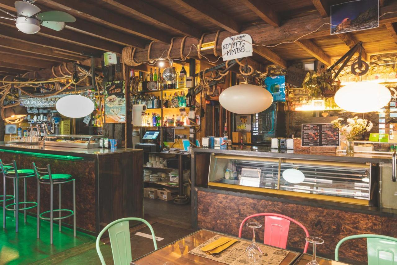 Hostal "Los Chanos El Ruso" Galende ภายนอก รูปภาพ